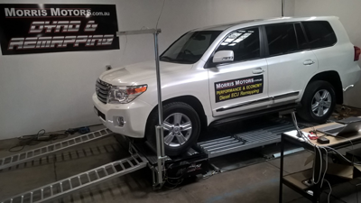 Land Cruiser 200-Series on a Dyno